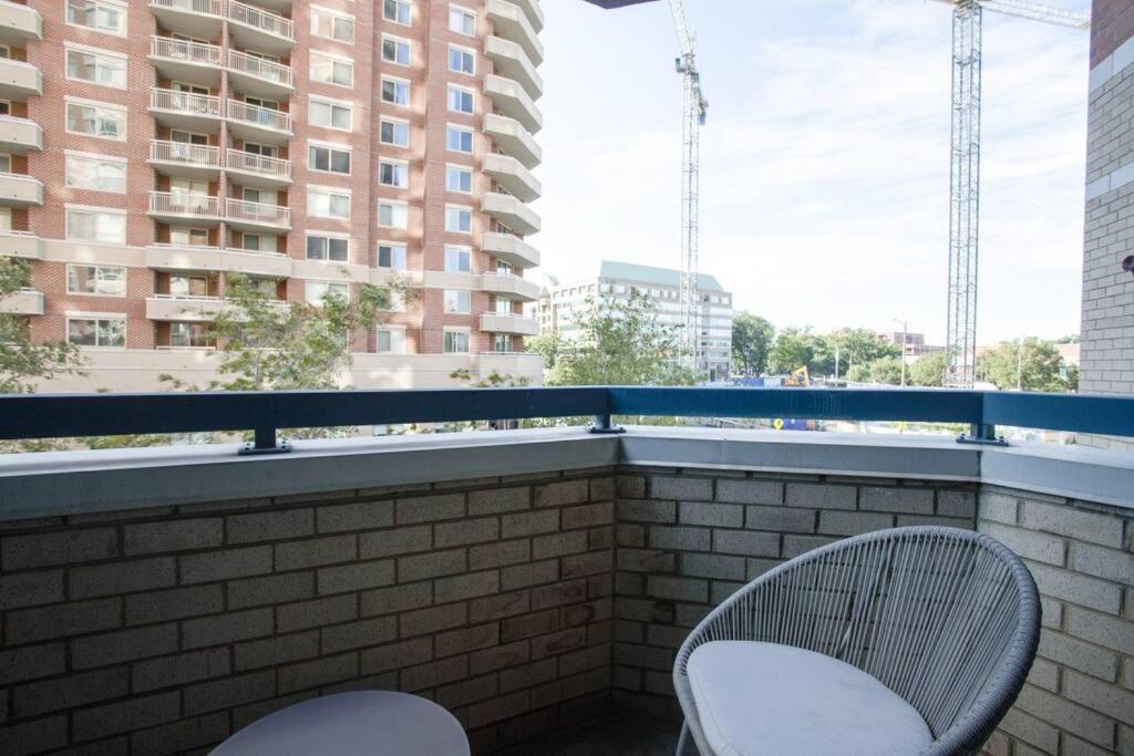 Sensational 1 Bedroom Condo At Ballston Place With Gym อาร์ลิงตัน ภายนอก รูปภาพ