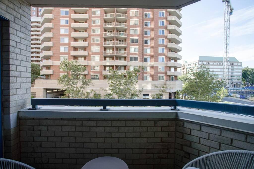 Sensational 1 Bedroom Condo At Ballston Place With Gym อาร์ลิงตัน ภายนอก รูปภาพ